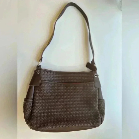 St. Johns Bay Genuine Leather Shoulder purse - Picture 6 of 9